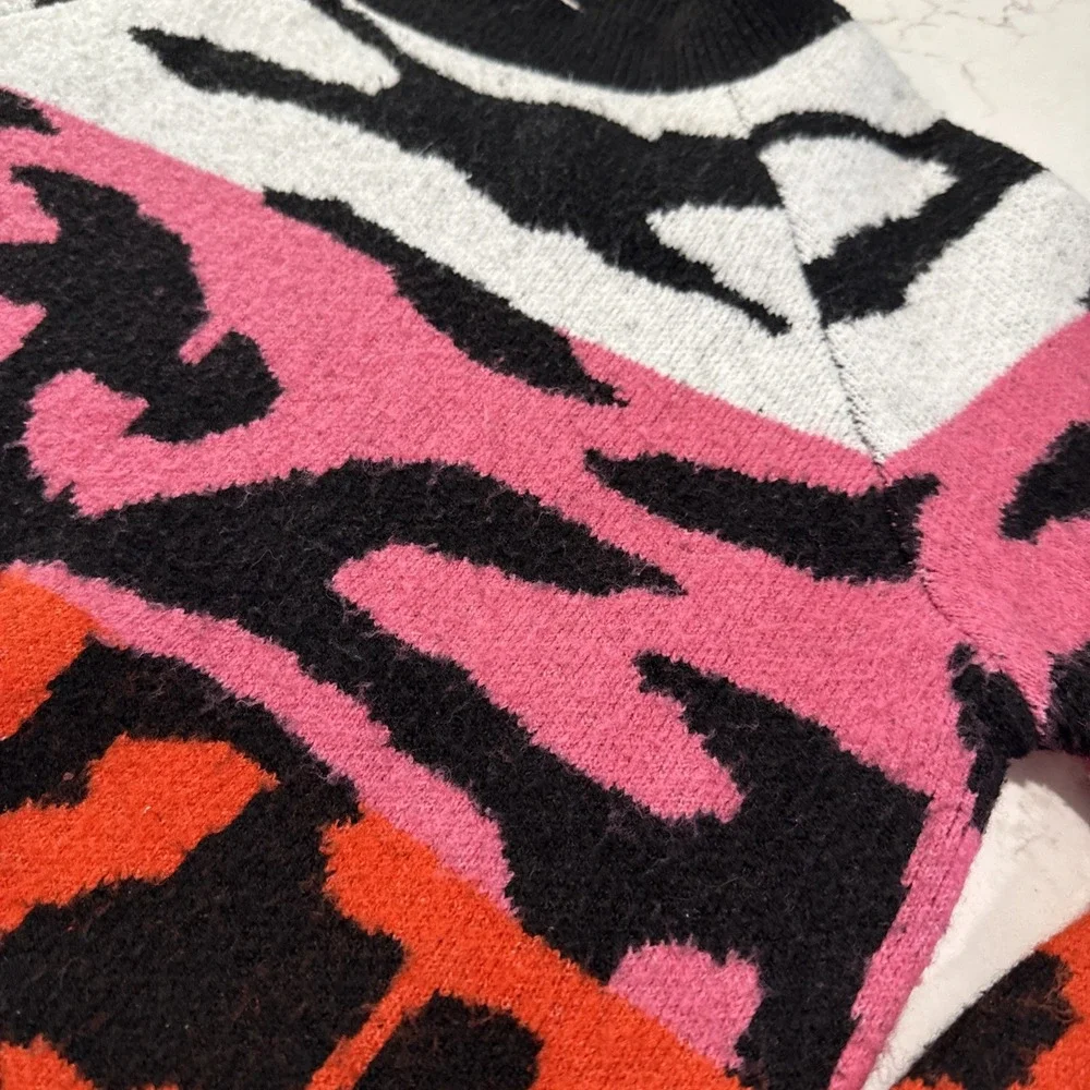 THML Womens Tiger print‎ sweater Women's size M